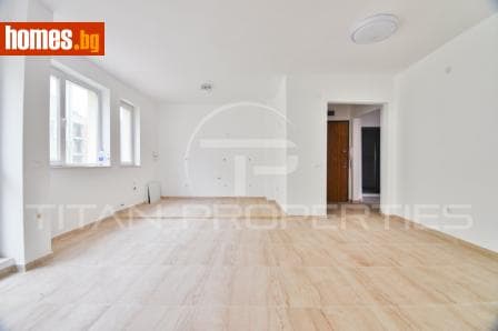 Тристаен, 115m²