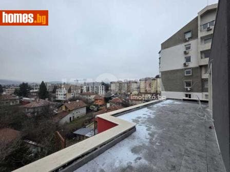 Тристаен, 159m²