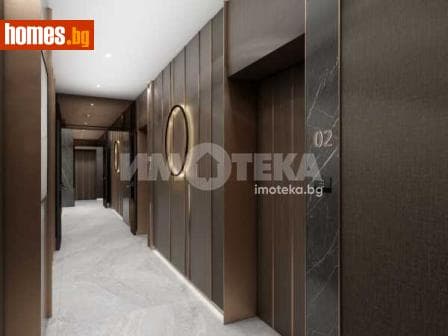 Тристаен, 150m²