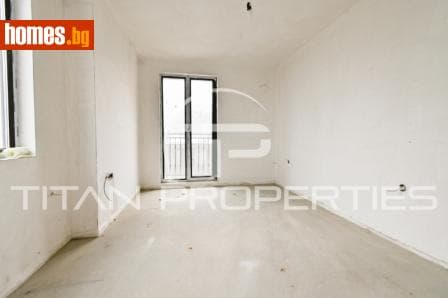 Тристаен, 98m²