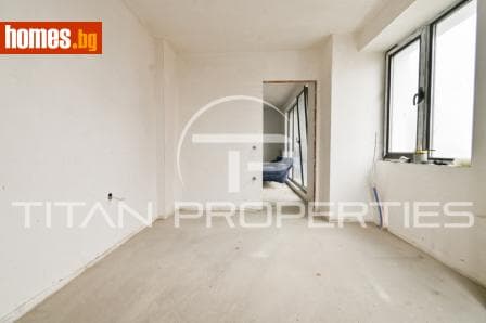 Тристаен, 98m²