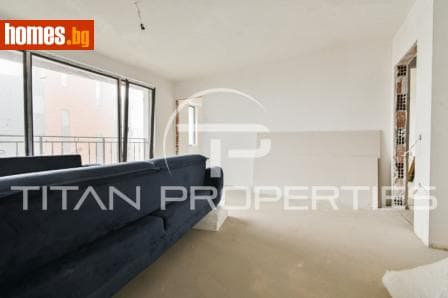 Тристаен, 98m²