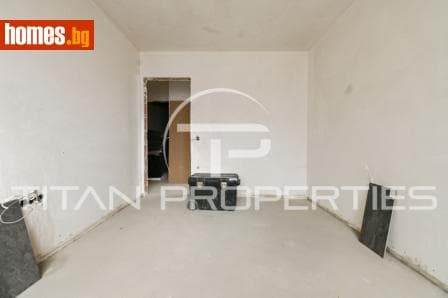 Тристаен, 98m²