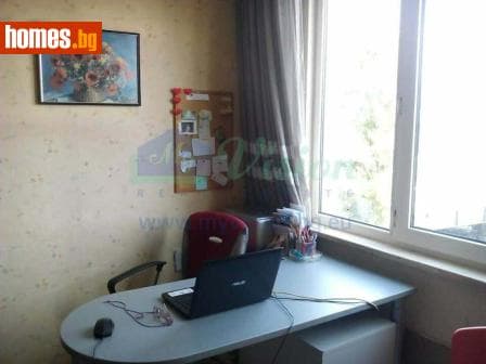 Двустаен, 68m²