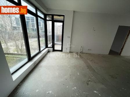 Тристаен, 129m²