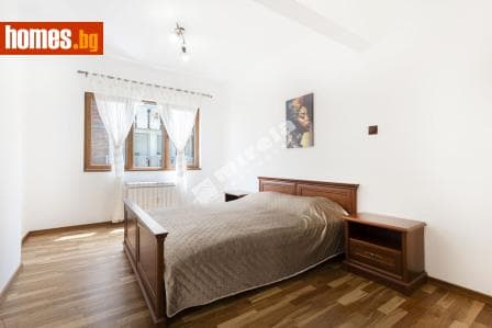 Тристаен, 75m²