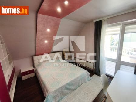 Тристаен, 120m²