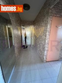 Тристаен, 100m²