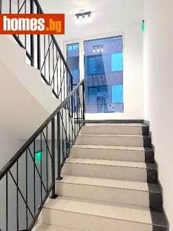 Тристаен, 116m²