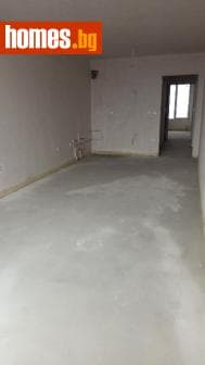 Тристаен, 108m²