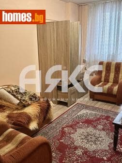 Тристаен, 80m²