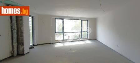 Тристаен, 115m²