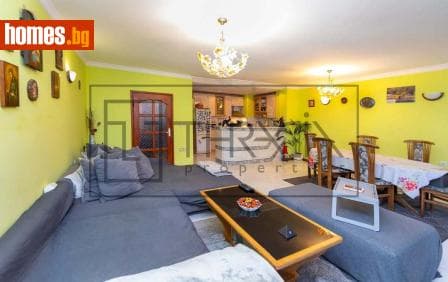 Тристаен, 130m²