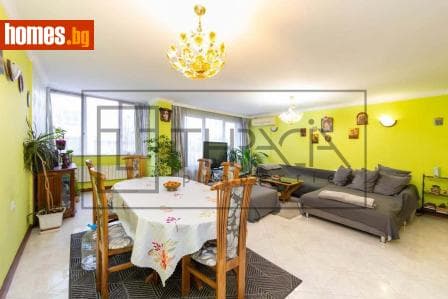 Тристаен, 130m²