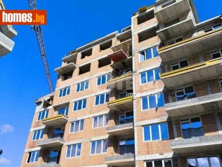 Тристаен, 87m²