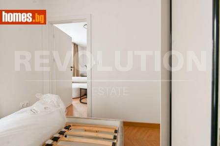 Двустаен, 65m²