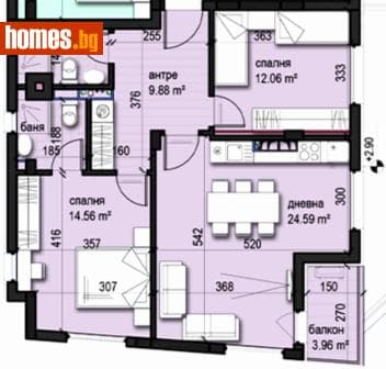 Тристаен, 117m²