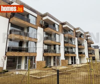 Тристаен, 120m²