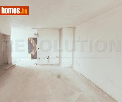 Тристаен, 120m²