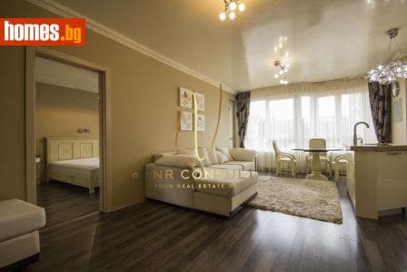 Тристаен, 95m²
