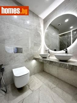 Тристаен, 158m²