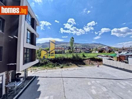 Тристаен, 95m²