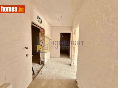 Тристаен, 95m²