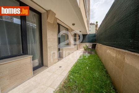 Тристаен, 87m²