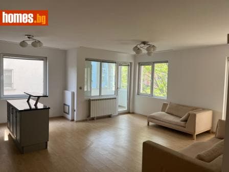 Тристаен, 116m²