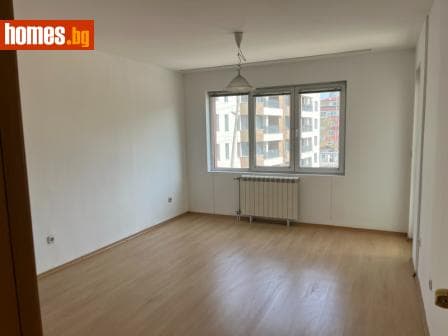 Тристаен, 116m²