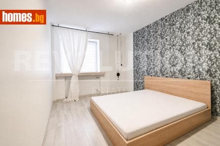 Тристаен, 112m²