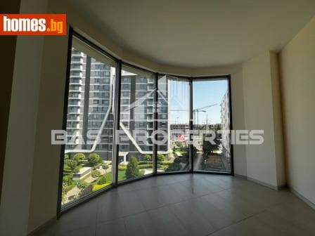 Тристаен, 124m²