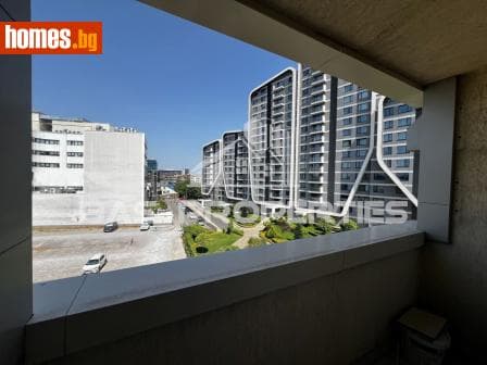 Тристаен, 124m²