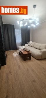 Тристаен, 78m²