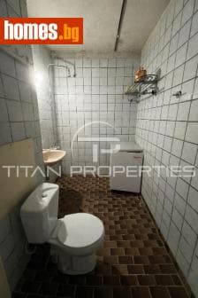 Тристаен, 87m²