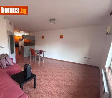 Тристаен, 95m²