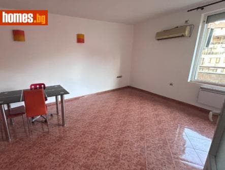 Тристаен, 95m²