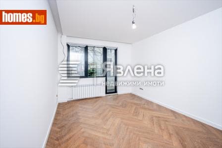 Тристаен, 80m²