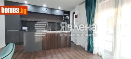 Тристаен, 130m²