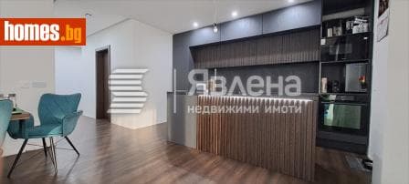 Тристаен, 130m²