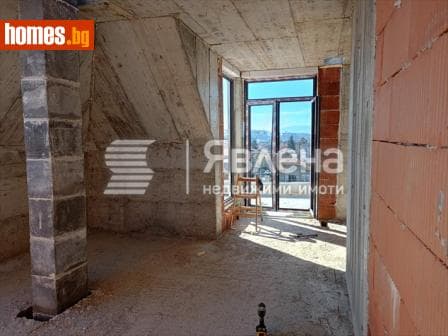 Тристаен, 100m²
