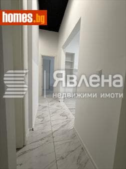 Тристаен, 78m²