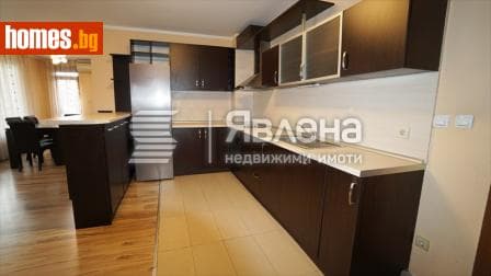 Тристаен, 107m²