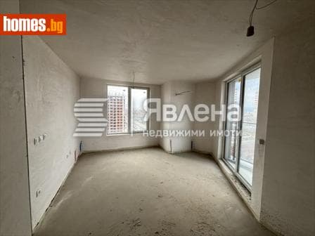 Тристаен, 91m²