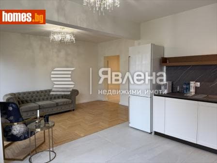 Тристаен, 97m²