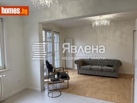 Тристаен, 97m²