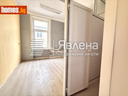 Тристаен, 176m²