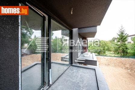 Тристаен, 125m²