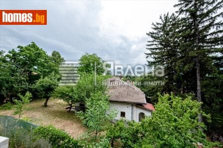 Тристаен, 125m²