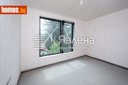 Тристаен, 125m²
